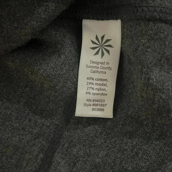 🎉 Athleta Strata Gray Ponte Skirt - Picture 6 of 6